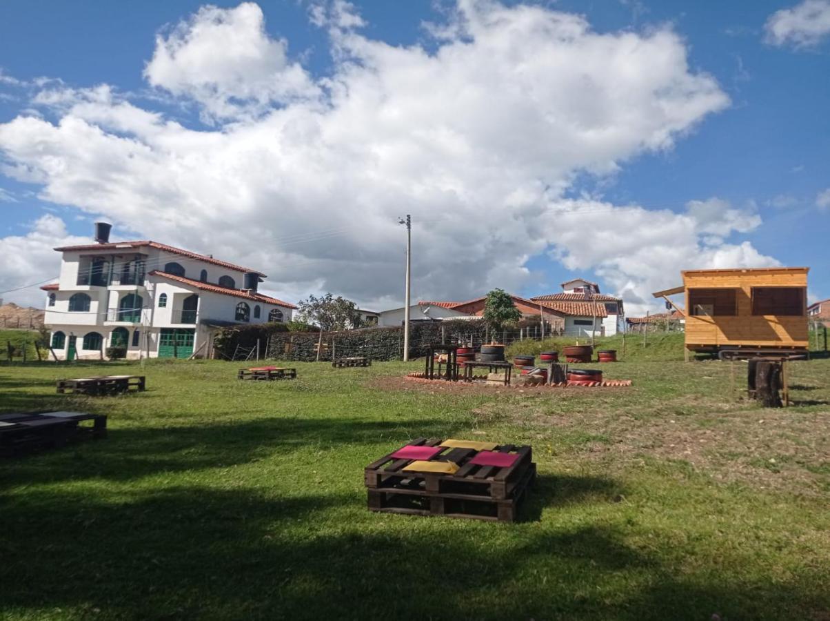 Camping Las Acacias 瓜塔维塔 外观 照片
