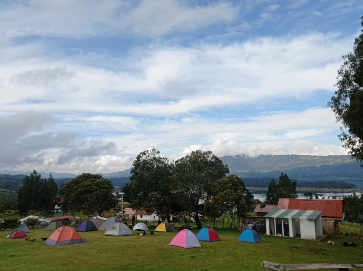 Camping Las Acacias 瓜塔维塔 外观 照片