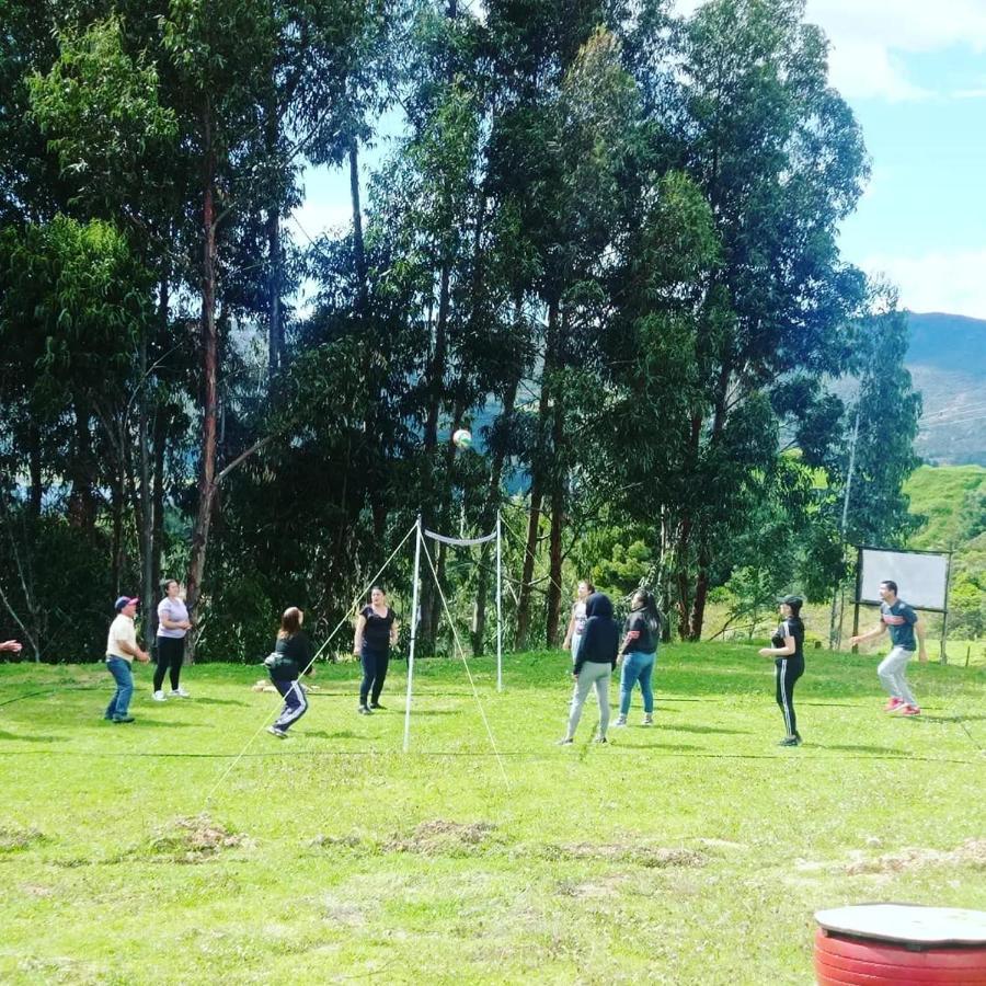 Camping Las Acacias 瓜塔维塔 外观 照片
