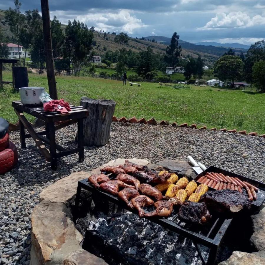Camping Las Acacias 瓜塔维塔 外观 照片