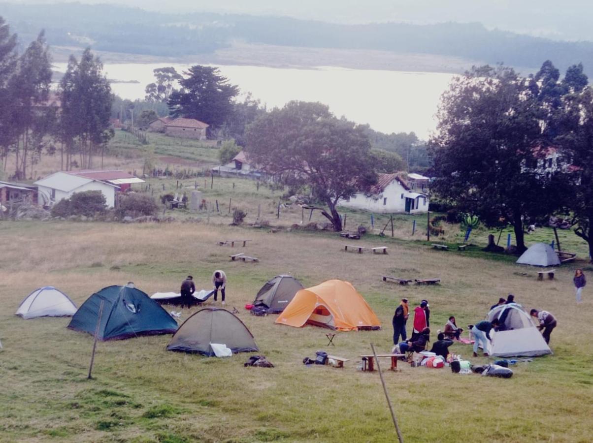 Camping Las Acacias 瓜塔维塔 外观 照片