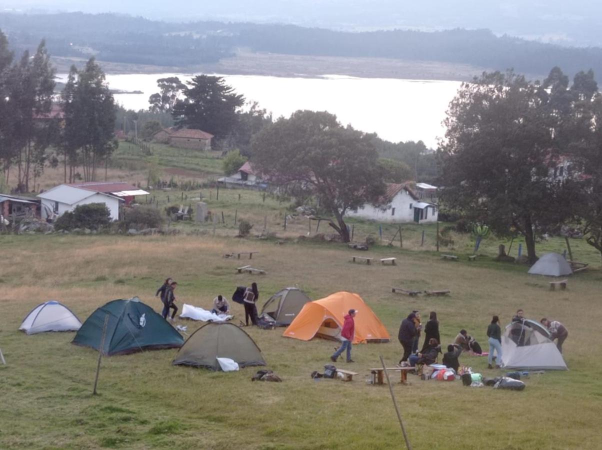 Camping Las Acacias 瓜塔维塔 外观 照片